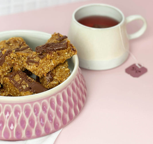 APRICOT & ALMOND PROTEIN BARS