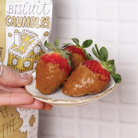 CARAMEL BISCUIT DIPPED STRAWBERRIES