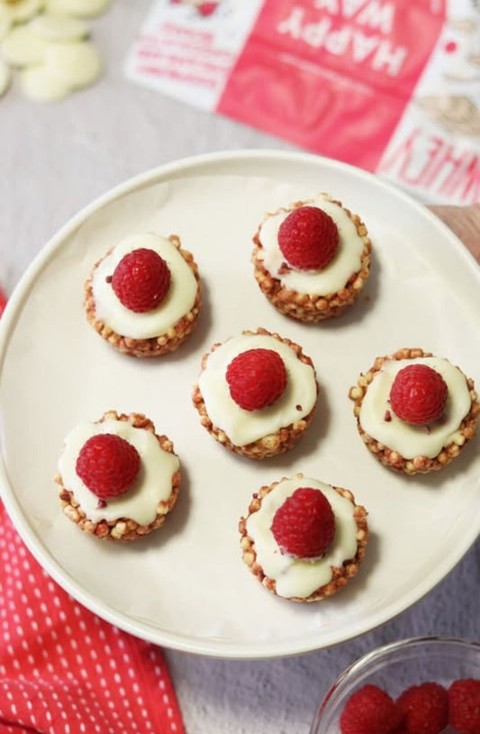 CRISPY WHITE CHOC RASPBERRY PROTEIN CUPS