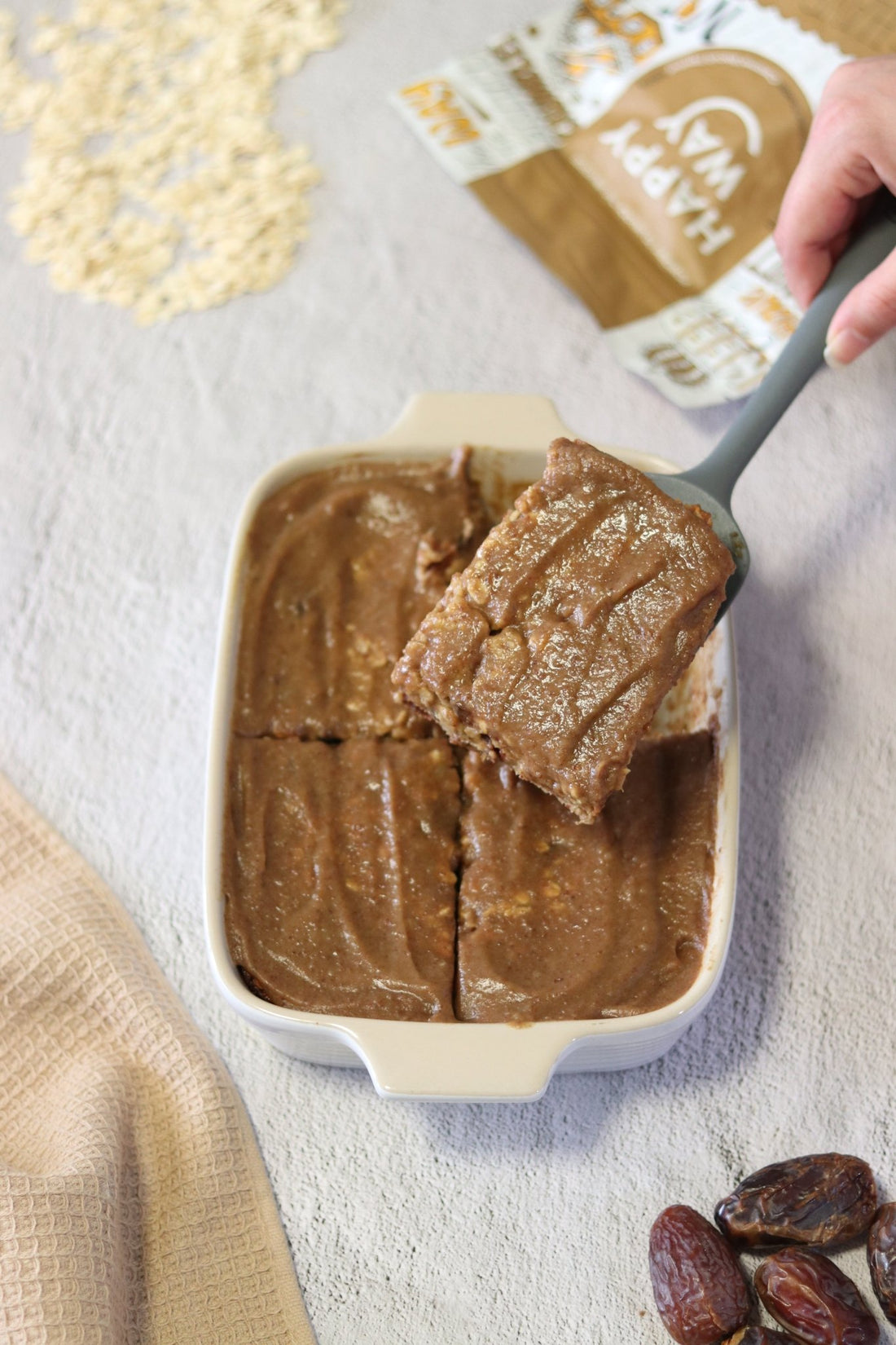 STICKY DATE PROTEIN BAKED OATS