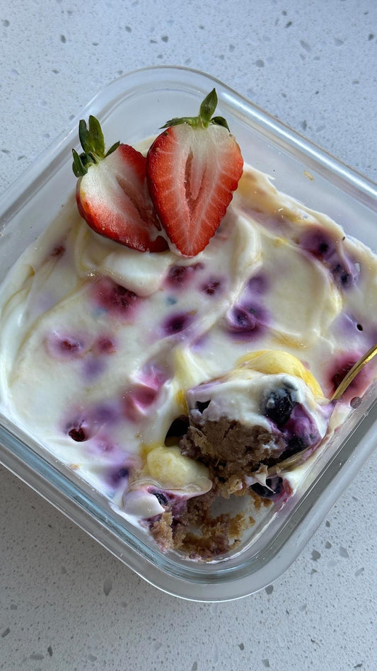 PASSIONFRUIT & MIXED BERRY OVERNIGHT WEET-BIX!⁠