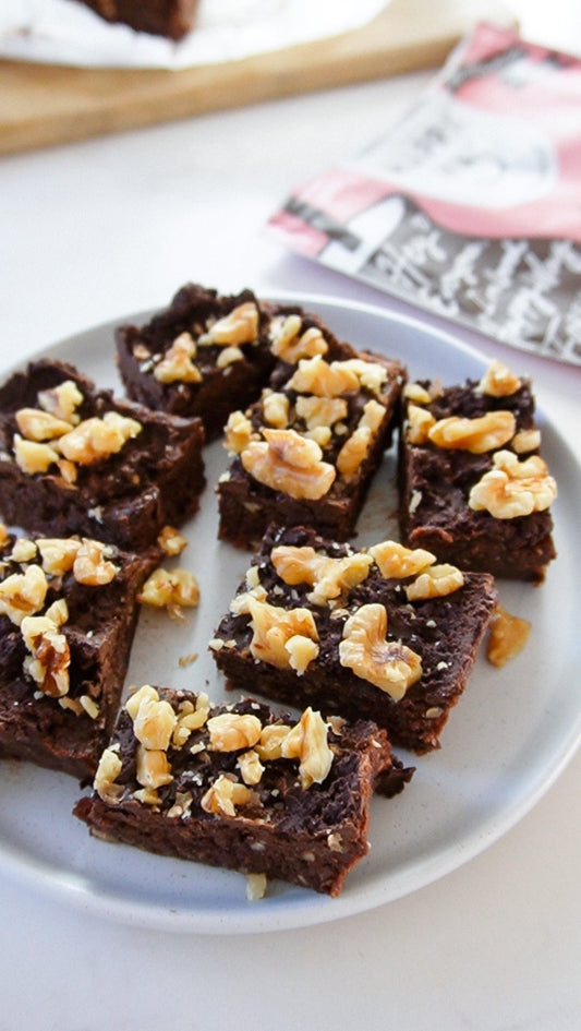 NO-BAKE CHOC WALNUT BROWNIE BITES
