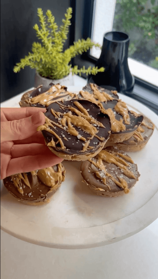 NO-BAKE PEANUT BUTTER OAT CUPS