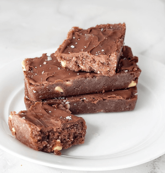 WHITE CHOC CHIP BROWNIE BATTER THINS