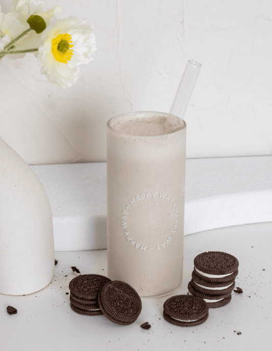 COOKIES & CREAM BREAKFAST SMOOTHIE