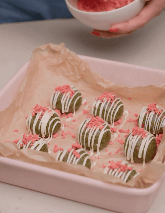 STRAWBERRY MATCHA PROTEIN BALLS