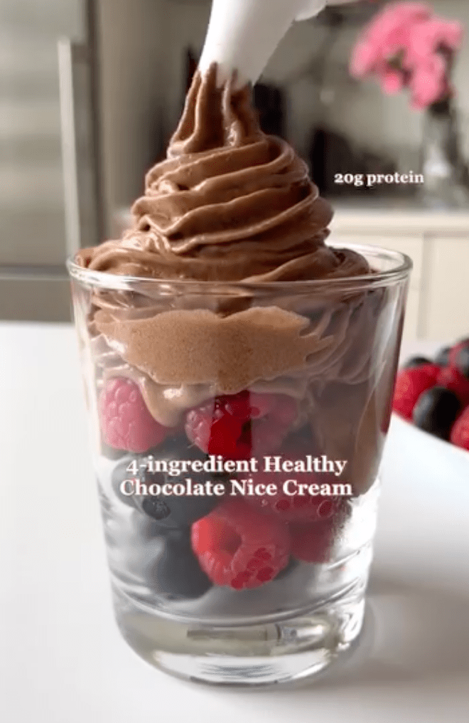 4-INGREDIENT CHOCOLATE NICE CREAM