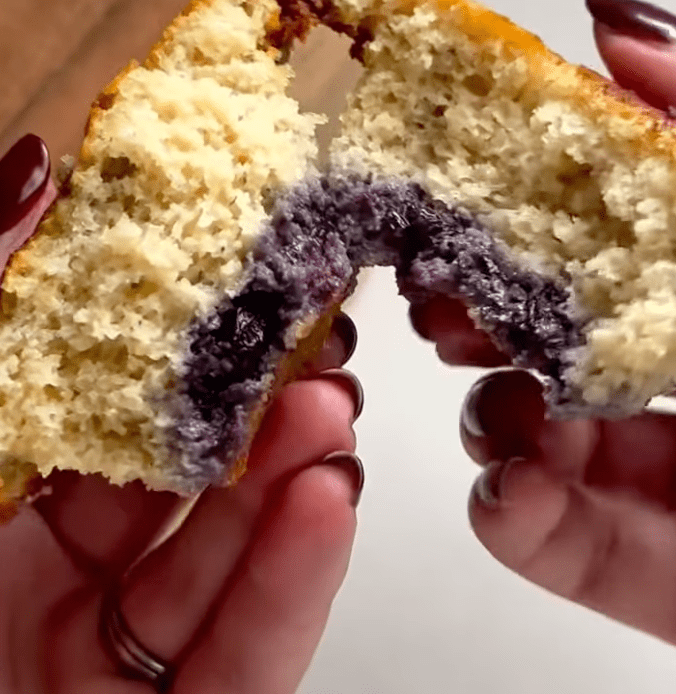 BLUEBERRY PROTEIN MUFFINS