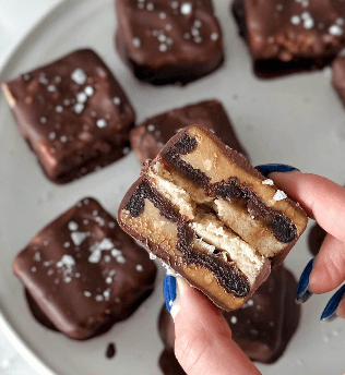 STICKY DATE CARAMEL BARS