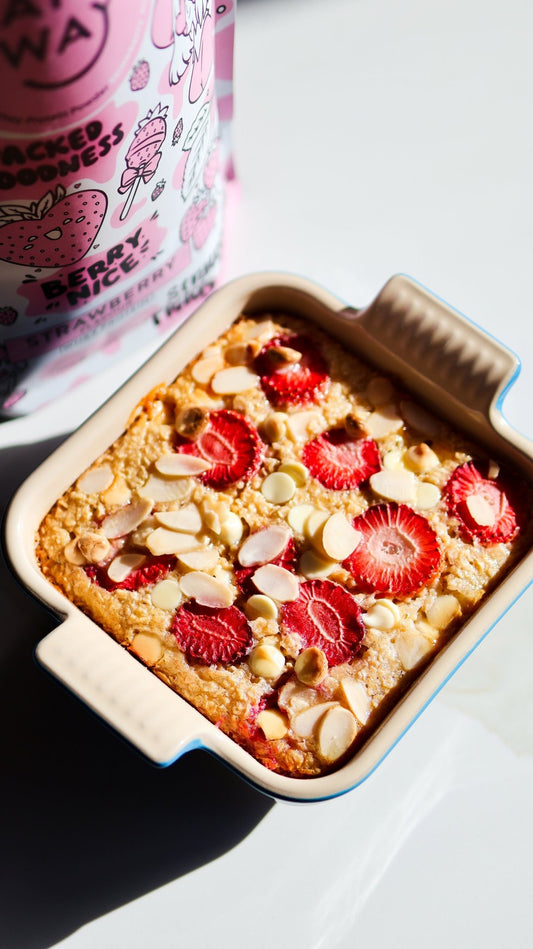 HIGH PROTEIN STRAWBERRY SHORTCAKE BAKED OATS