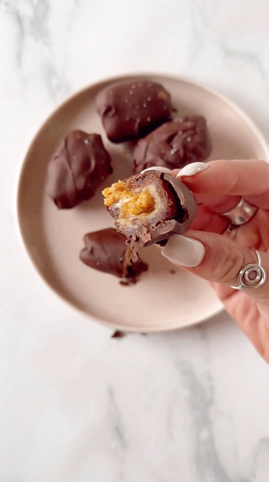 CARAMEL PUMPKIN CHOCOLATE DATES