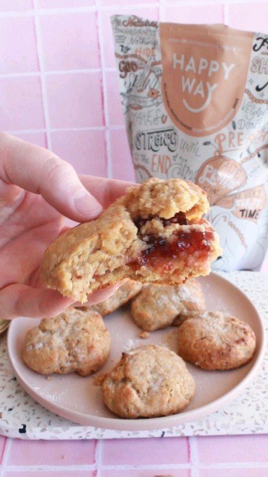 VANILLA PROTEIN SCONES