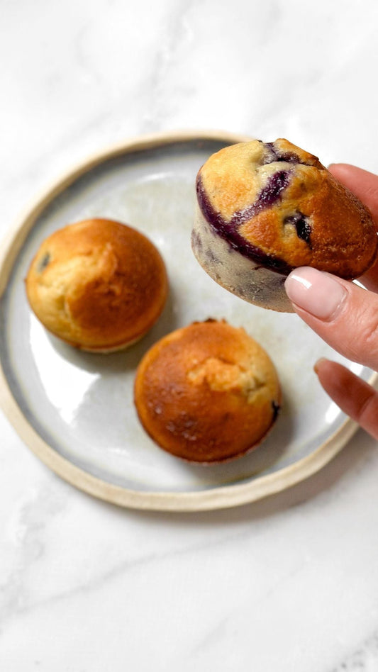 LOW CALORIE & HIGH PROTEIN BLUEBERRY MUFFINS