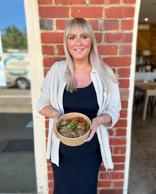 Navigating the Festive Season with Cassie from @bodylovenutrition